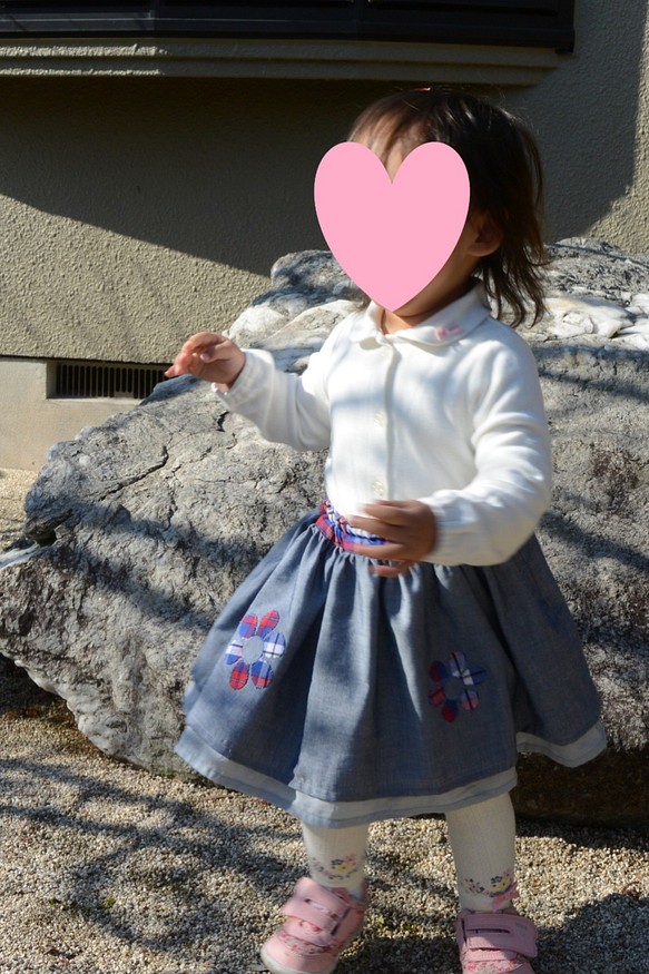 花のアップリケのついた二枚重ねのギャザースカート 子供服 KYC club