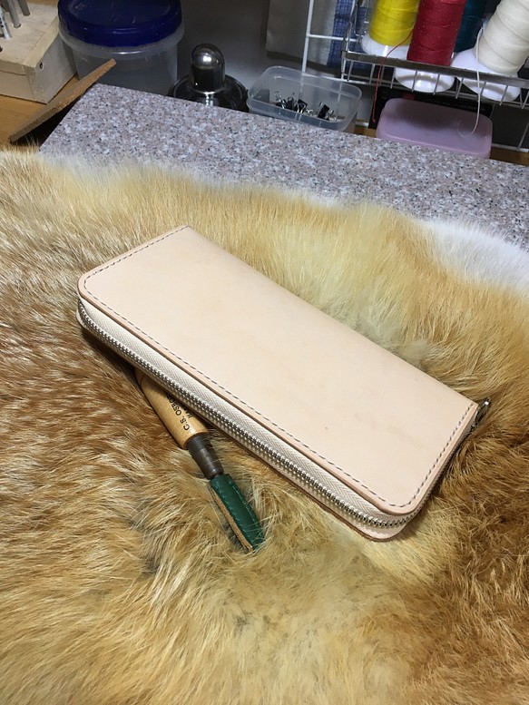 ヌメ革ラウンドファスナーロングウォレット 長財布 Roman handmade