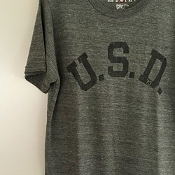 アメリカングラフィックTシャツ 〈U.S.D〉 1枚目の画像