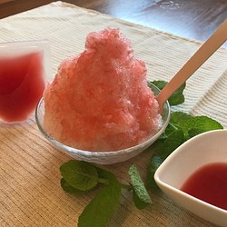 カキ氷用いちご生シロップ✵手作り✵濃厚ないちごの味✵夏の定番（5個セット） 1枚目の画像