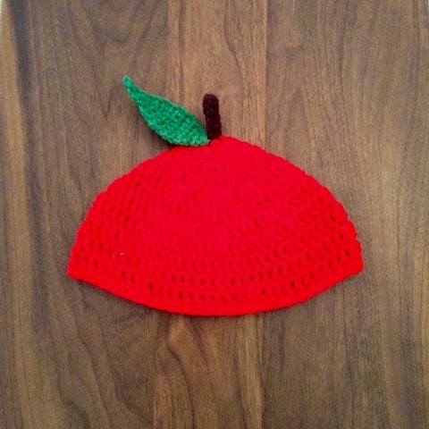 冬用 りんごの帽子 Ｌサイズ 1枚目の画像