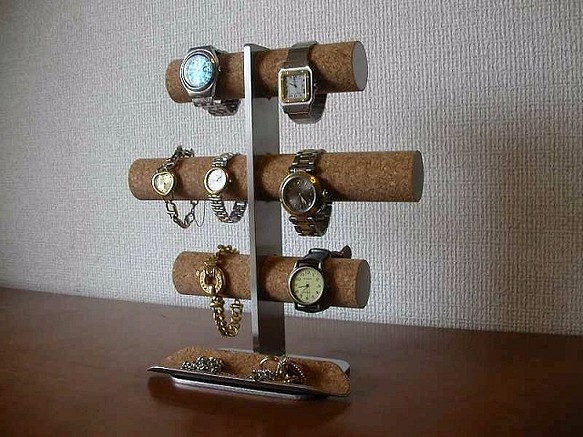 クリスマスに！ステンレス製8本掛けインテリア腕時計収納スタンド　ロングトレイ 1枚目の画像