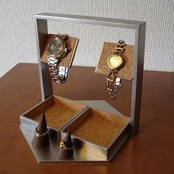 クリスマスに　デカイトレイ腕時計スタンド　指輪スタンド付き（未固定） 1枚目の画像