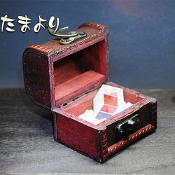 「虹の宝箱」treasure chest 1枚目の画像
