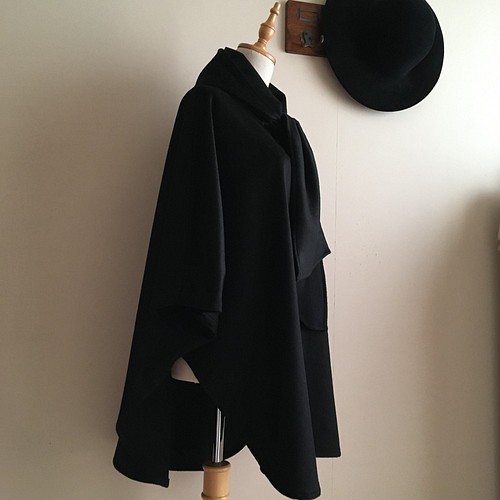 カシミヤ100％黒で作ったマントコート コート・ジャケット blue 通販