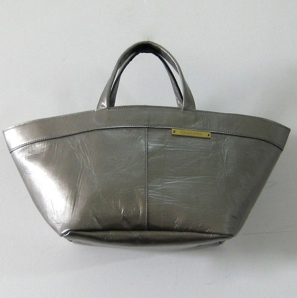 SQUARE shiny gray　本革製　トートバッグ 1枚目の画像