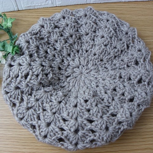 模様編みが可愛いすっぽりベレー帽♪ 手編み 毛糸 ベージュ 帽子 