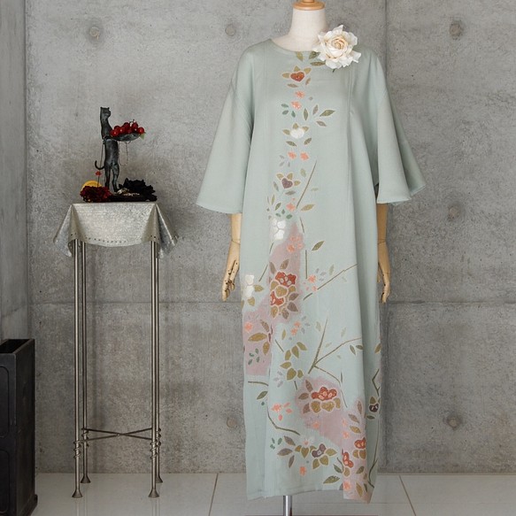 着物リメイク♥️正絹♥️辻ヶ花の～素敵なAラインワンピース