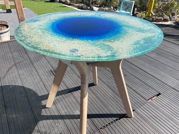 新作　ブルーホール　エメラルドグリーンの海　ガラスサイドテーブル　ナイトテーブル 1枚目の画像