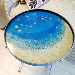 ガラス丸ラウンドテーブル ブルームーンビーチ  グラデーション スターフィッシュや珊瑚と白砂 1枚目の画像