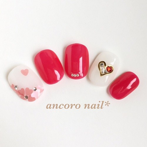 ハートホログラムの大人ガーリーネイル ネイルチップ ネイルシール Ancoro Nail 通販 Creema クリーマ ハンドメイド 手作り クラフト作品の販売サイト