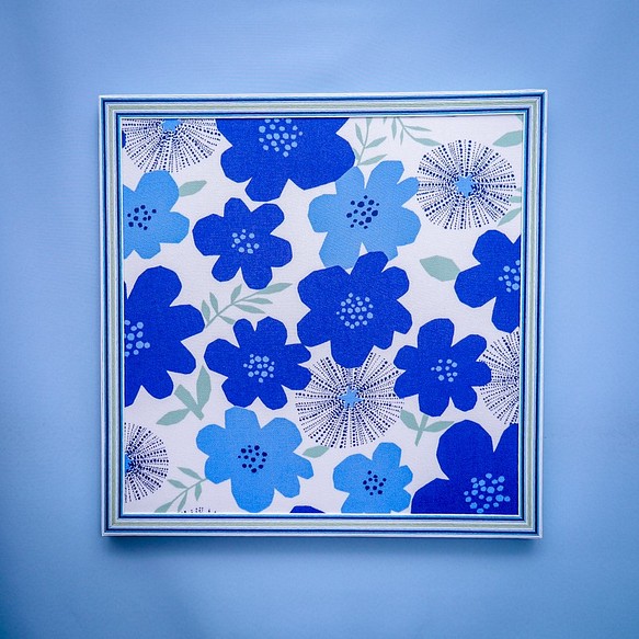 「北欧風　ブルー花で爽やか！」　ＮＥＷ ファブリックパネル 1枚目の画像