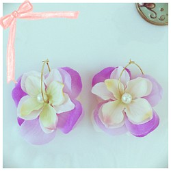 アジサイループピアス♥紫陽花造花パールオシャレなピアス♥ 1枚目の画像