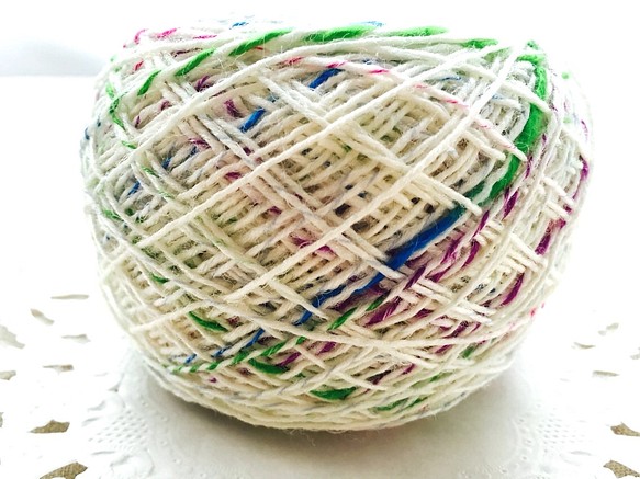 毛糸*素材糸「カラフルなカスリスラブ糸」 1枚目の画像