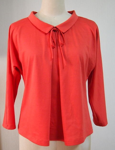 リボン大好き小さい衿付きTシャツ（レッドオレンジ） 1枚目の画像