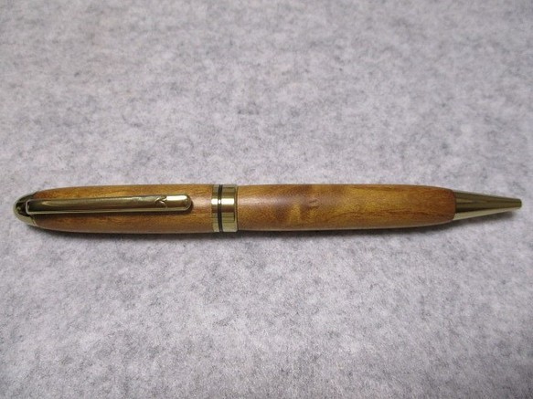 御蔵島桑　金桑　キヌカ仕上げ　回転式ヨーロピアンボールペン　　 1枚目の画像