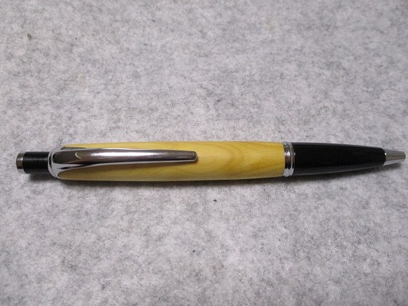 御蔵島黄楊　椿油仕上げ　ノック式コンプソンボールペン 　希少材　 1枚目の画像