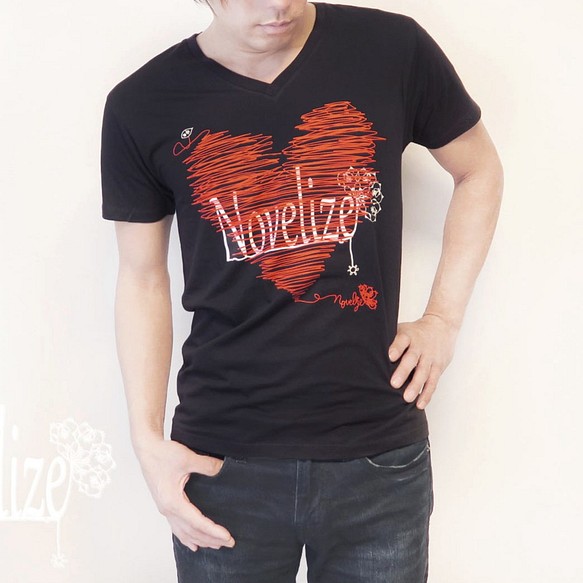 おとなのメンズtシャツ Love Tee Vネック黒 Tシャツ カットソー メンズ Novelize T 通販 Creema クリーマ ハンドメイド 手作り クラフト作品の販売サイト