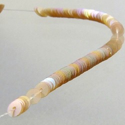 *20 φ4ミリ 糸通し 平型スパングル(パイエット) リュネビル刺繍・オートクチュール刺繍 1枚目の画像