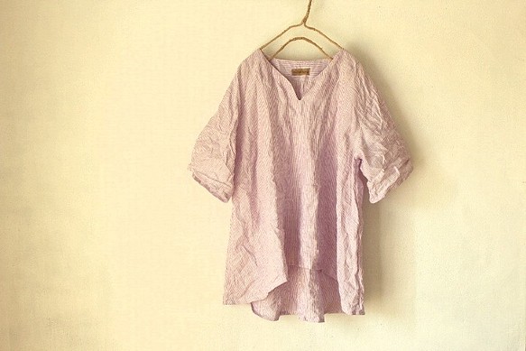 【受注製作】国産リネン100％ストライプ　Ａラインキーネックシャツ ブ　パープル系 1枚目の画像