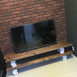 オリジナルハンドメイド家具足場板テレビボードBOX付き 1枚目の画像
