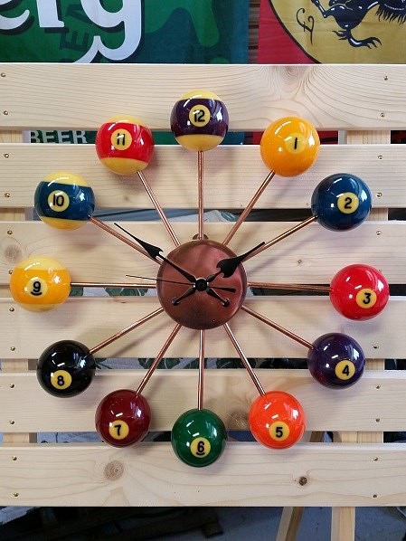 ビリヤードボール & 銅　掛け時計　REGULARサイズ　 1枚目の画像