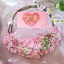 プリザーブドフラワー   さくら色のシュガーピンクローズリース     母の日、記念日、結婚祝など。 1枚目の画像