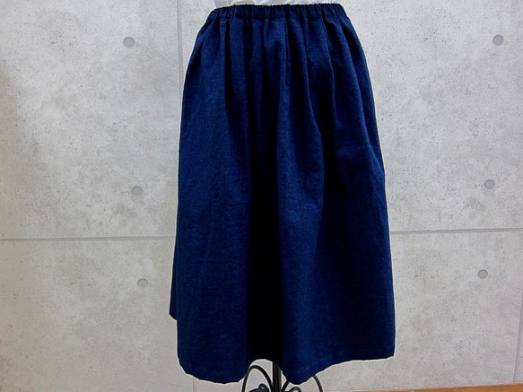 【受注製作】インディゴ染めのタックギャザースカート 1枚目の画像