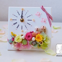 《ギフトに◎結婚祝い/送別/誕生日》プリザーブドフラワーの時計スタンドohanadokei-mini 1枚目の画像
