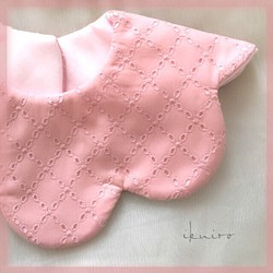 【再販25】パウダーピンクの刺繍スタイ✴︎ピンク×パウダーピンク 1枚目の画像