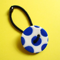 磁器ボタンゴム　丸　ドット　ブルー 1枚目の画像