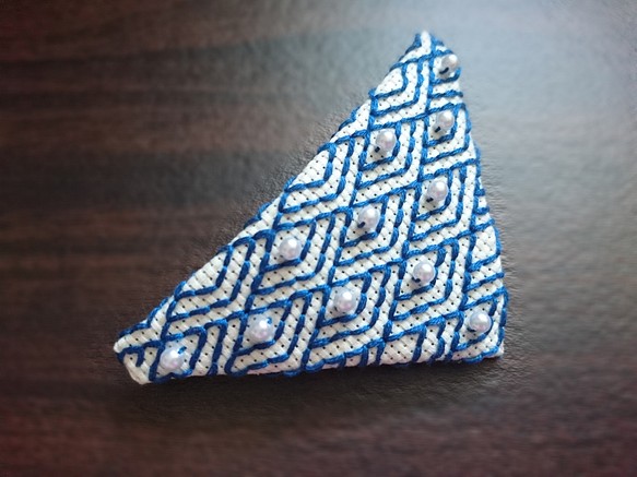 【定制】日本傳統圖案三角形髮夾（珍珠） 第1張的照片