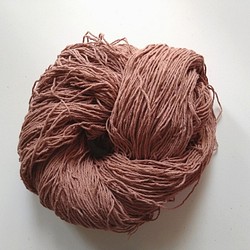 編み物、織物にも♪草木染め糸　インド茜染め　銅媒染　綿　コットンバショウ　 2.4番手　１００g 1枚目の画像