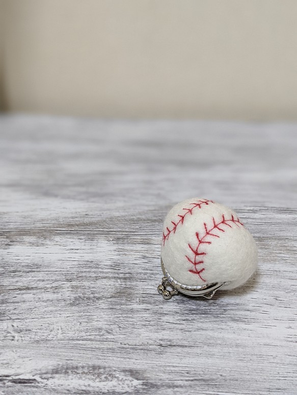 【受注製作】野球ボール⚾がま口　小さいサイズ 1枚目の画像