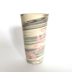 桜吹雪のビアカップ 1枚目の画像