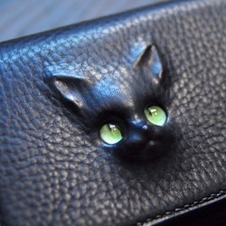 黒猫の長財布  （表革：conceria800社、内装：ダークグレー／ブラック）約242ｇ  猫目選べます♪ 1枚目の画像