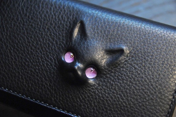黒猫の長財布（表革：conceria800社、内装：ダークグレー／ブラック） 約268ｇ  猫目選べます♪ 1枚目の画像