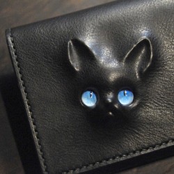 黒猫の長財布（表革：VACCHETTA800、仮セット猫目：ラグドール・ブルーeyes）約242ｇ 猫目選べます♪ 1枚目の画像