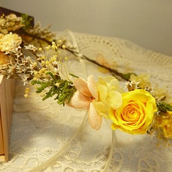 sale黄バラの花冠 1枚目の画像