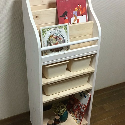 NEW】収納ケース大1個&小2個付き絵本棚 幅43cm N/W 完成品 本棚・絵