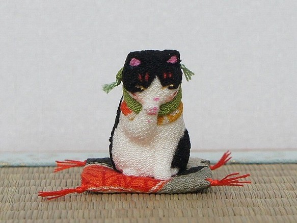 縮緬人形　豆猫三十五　黒シロ 1枚目の画像