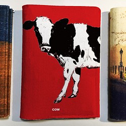 Originalフェルト素材ブックカバー「COW」 1枚目の画像