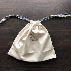 マンドリル刺繍の巾着バッグ 1枚目の画像