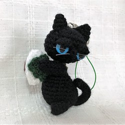 やさぐれ黒猫＊柏餅★あみぐるみ♡キーホルダー・ストラップ・ボールチェーン☆受注製作品 1枚目の画像