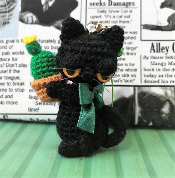 送料無料 やさぐれ黒猫 専門店では サボテン あみぐるみストラップ 受注製作品