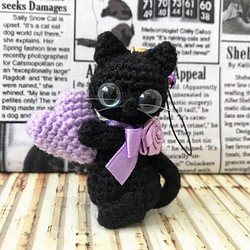 黒猫のハート☆あみぐるみ♡キーホルダー・ストラップ・ボールチェーン☆受注製作品 1枚目の画像