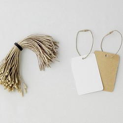 糸ロックス-Ｒ【麻/12cm/100本入】　さげ札用糸ファスナー　ナチュラルな風合いが特徴です 1枚目の画像