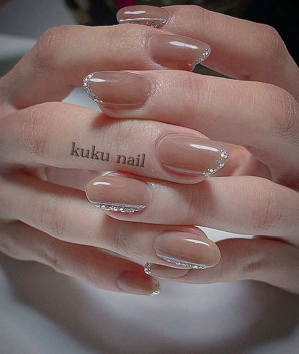 くすみブラウンネイル ラメフレンチ ネイルチップ ネイルシール Kuku Nail 通販 Creema クリーマ ハンドメイド 手作り クラフト作品の販売サイト