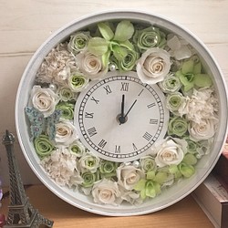 母の日指定配送OK 送料無料 1年保証付き　プリザーブドフラワーの花時計　グリーン 1枚目の画像