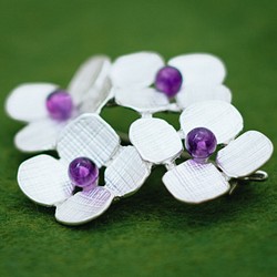 繡球紫水晶胸針/吊墜上衣（無鏈） 第1張的照片